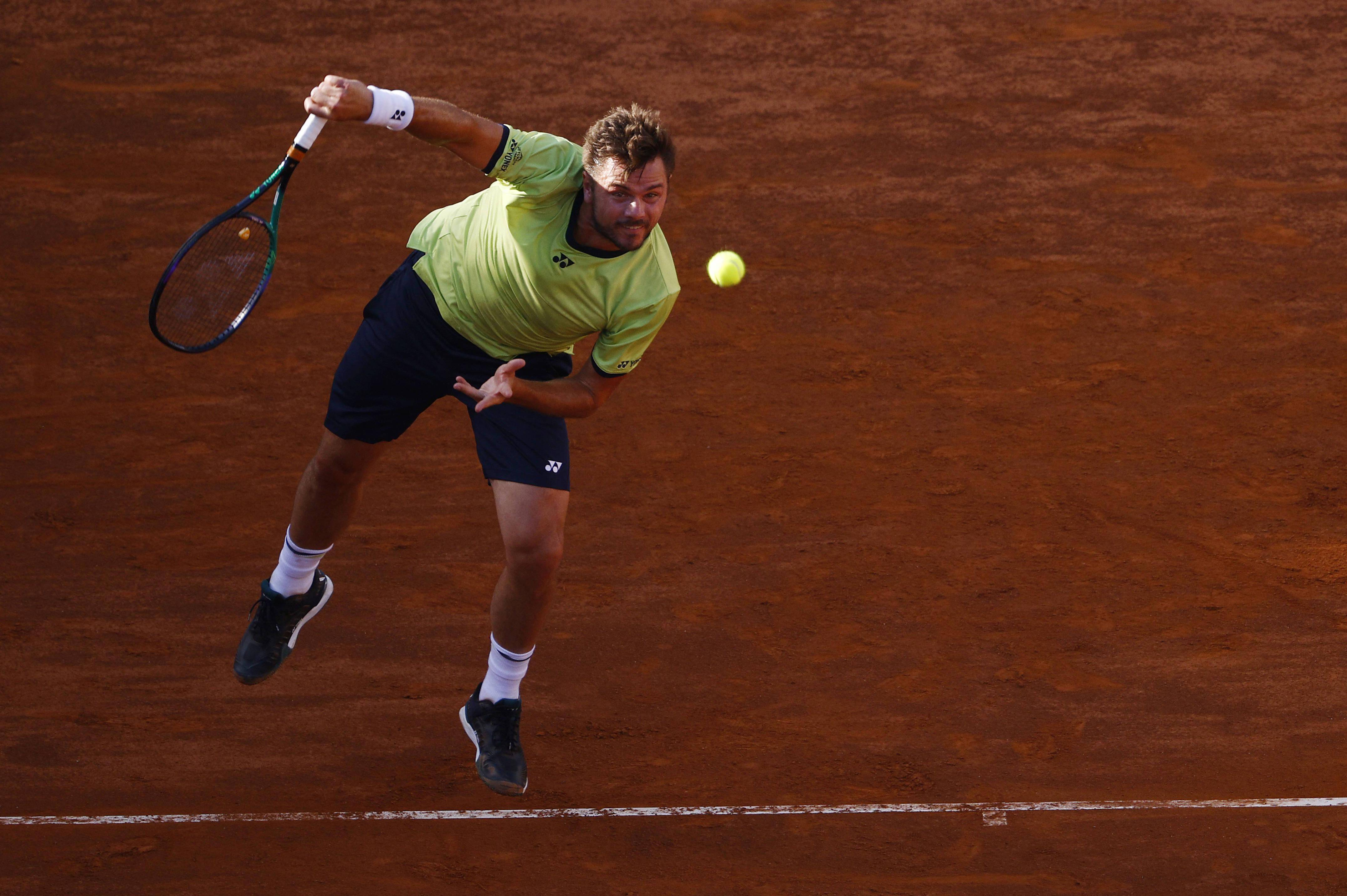 世界网球队绝杀意大利网球队,瓦林卡完成帽子戏法 世界网球队绝杀意大利网球队,瓦林卡完成帽子戏法