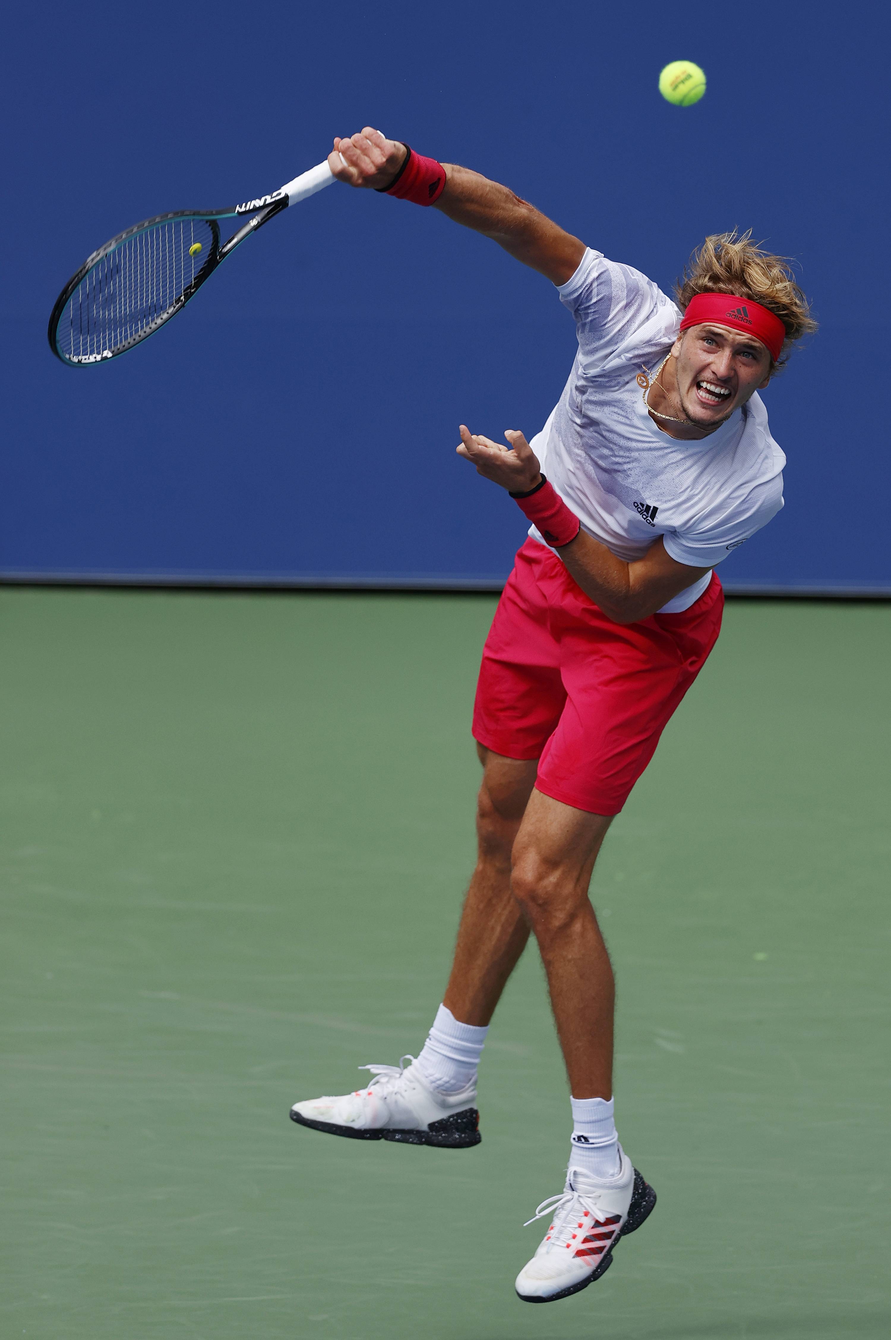 关于西班牙网球队绝杀美国网球队，兹维列夫惊艳世界的信息