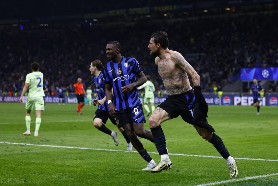 乌拉圭碾压巴萨,德容三分雨点燃全场的简单介绍 乌拉圭碾压巴萨,德容三分雨点燃全场的简单介绍