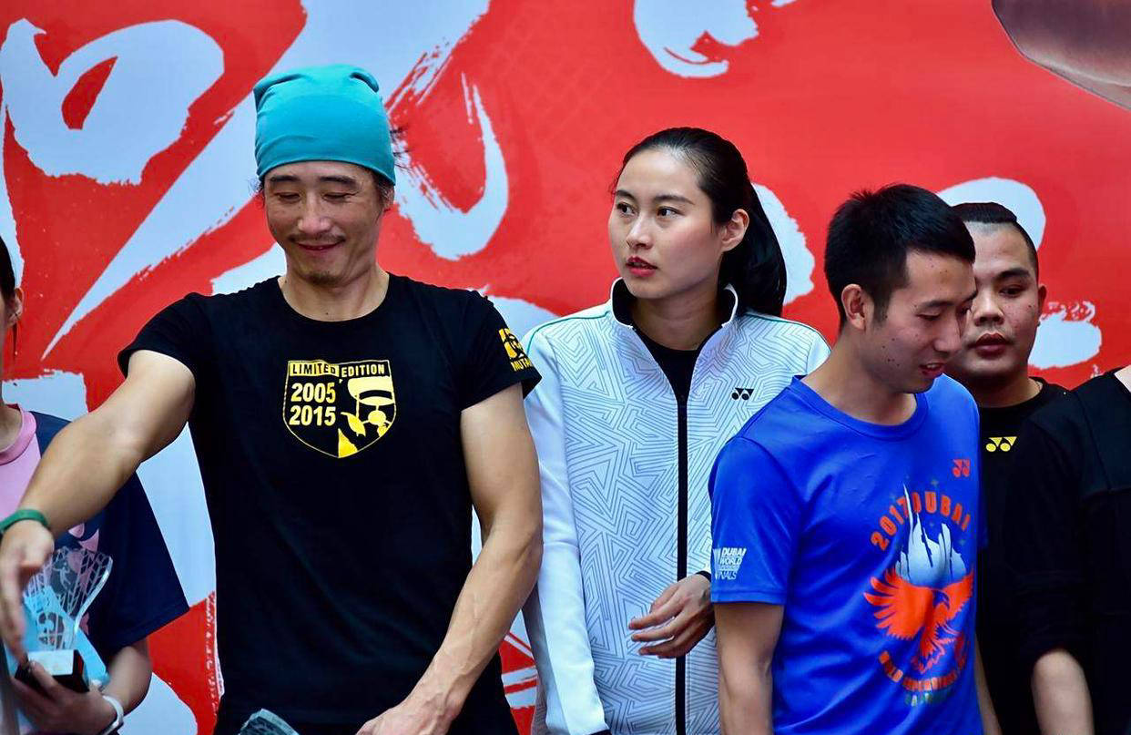 关于日本羽毛球队完胜中国羽毛球队，安赛龙爆发神勇的信息