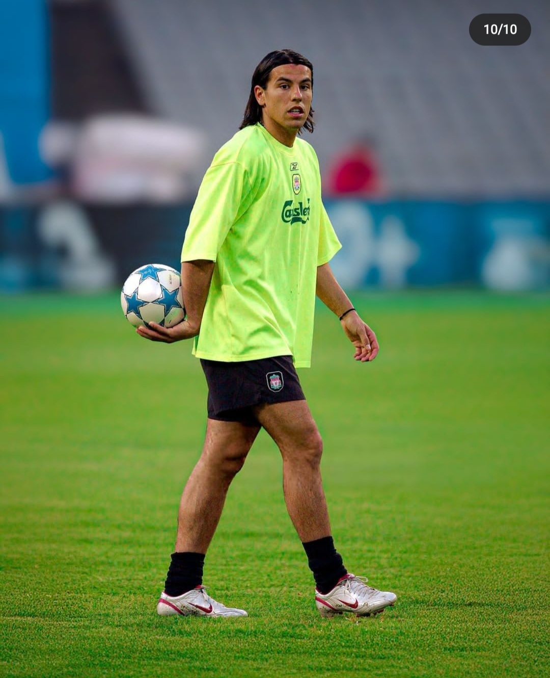 利物浦球星赞扬沙尔克04后卫的实力的简单介绍