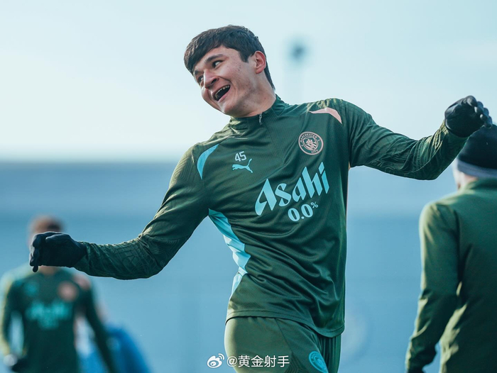 曼城球员训练积极备战重要比赛,志在欧冠夺冠的简单介绍 曼城球员训练积极备战重要比赛,志在欧冠夺冠的简单介绍