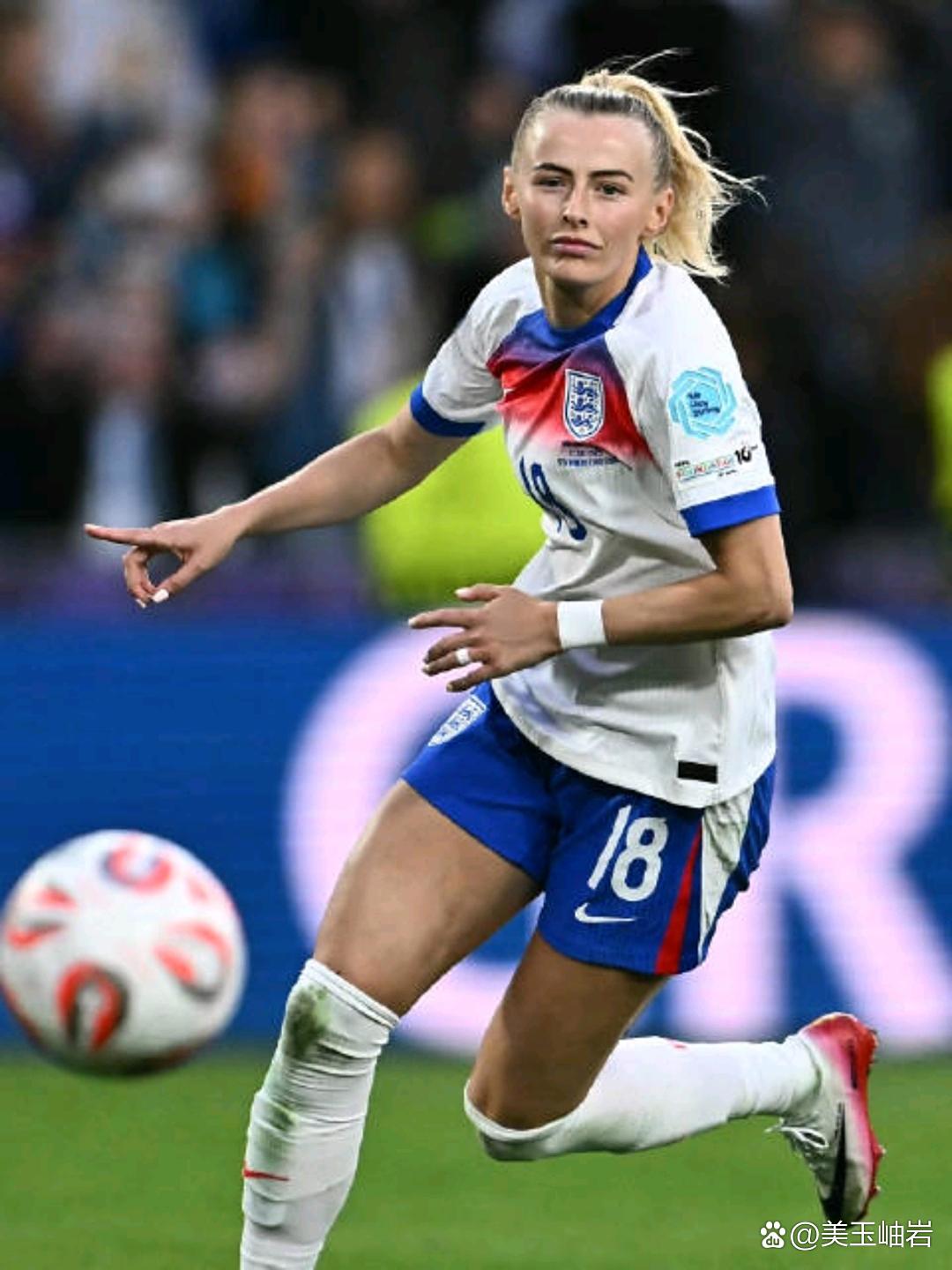 关于英格兰女足表现出色，击败对手晋级的信息