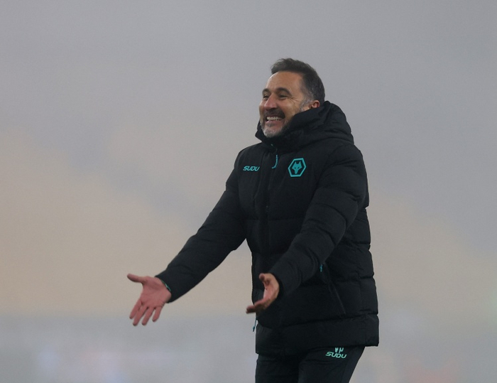 切沃球队调整战术，主帅督促全队全力拼搏