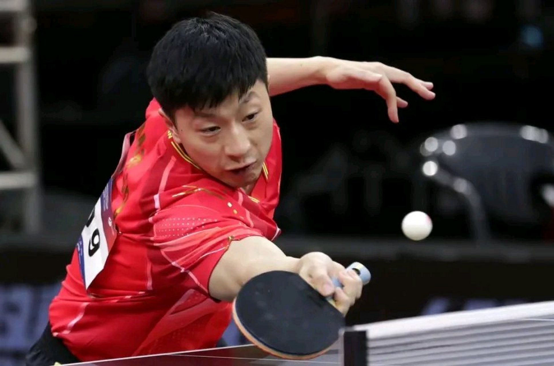 包含日本乒乓球队险胜法国乒乓球队，马龙惊艳世界的词条